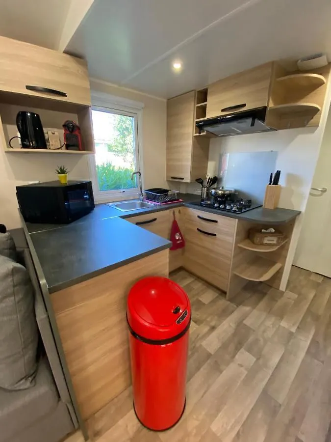 Kompleks wypoczynkowy Mobil Home De Charme Fréjus